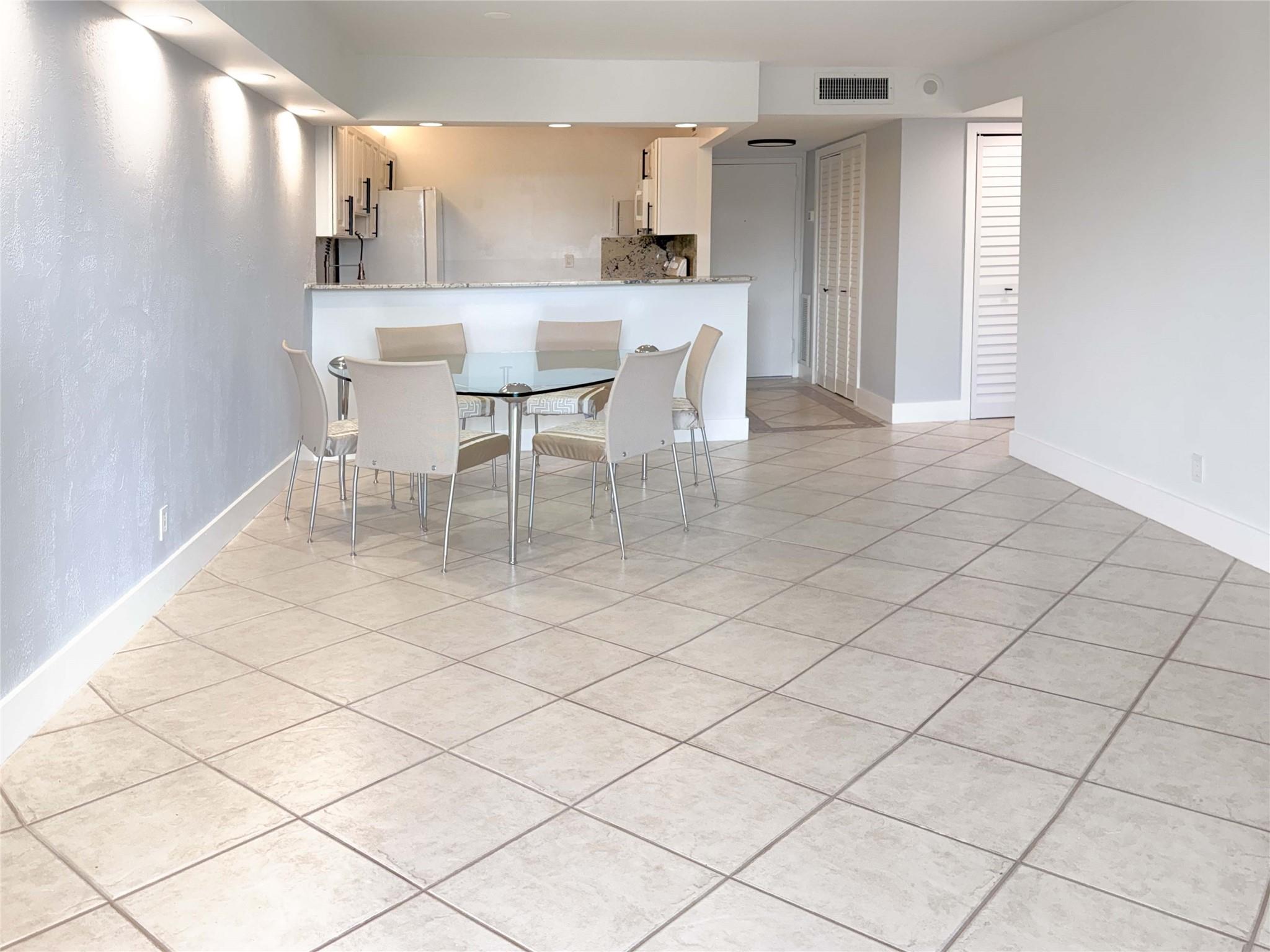 DRAKE TOWER CONDO - Residential