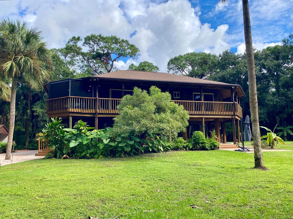 Photo of 9470 Sandy Run, Jupiter, FL 33478 (MLS # R11026839)