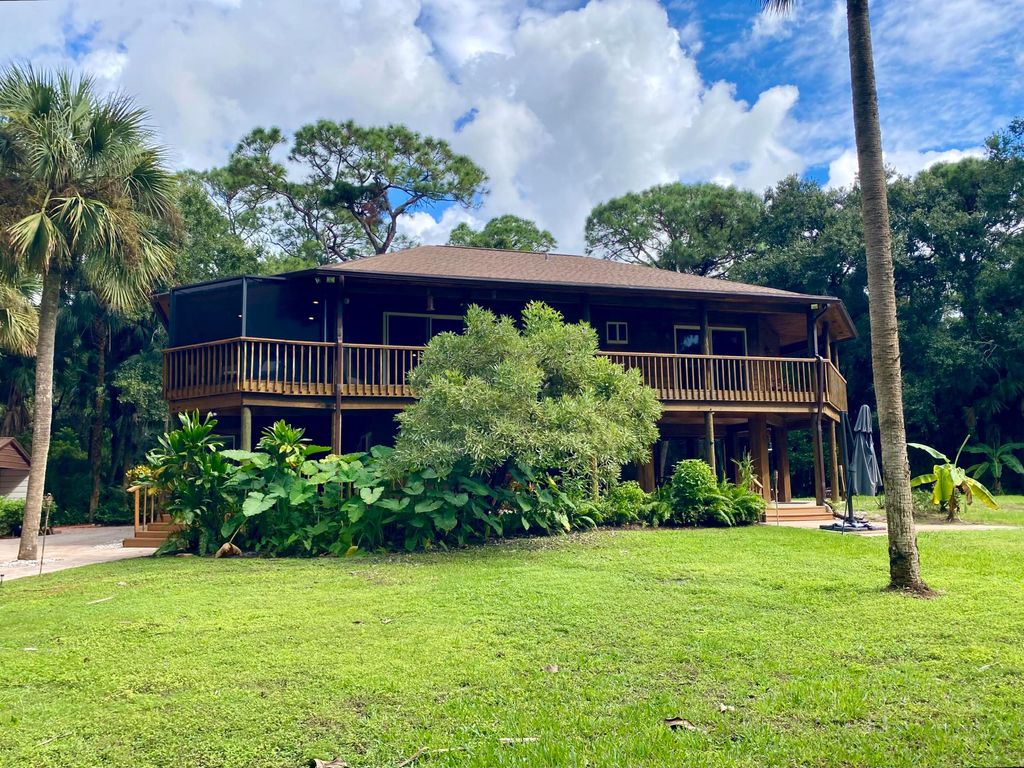 Photo of 9470 Sandy Run, Jupiter, FL 33478 (MLS # R11026839)