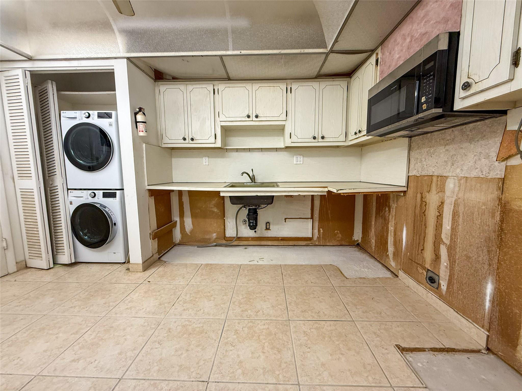 Stratford Towers - Residential