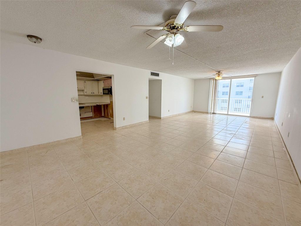 Photo of 1401 S Ocean Drive #405, Hollywood, FL 33019 (MLS # F10556508)