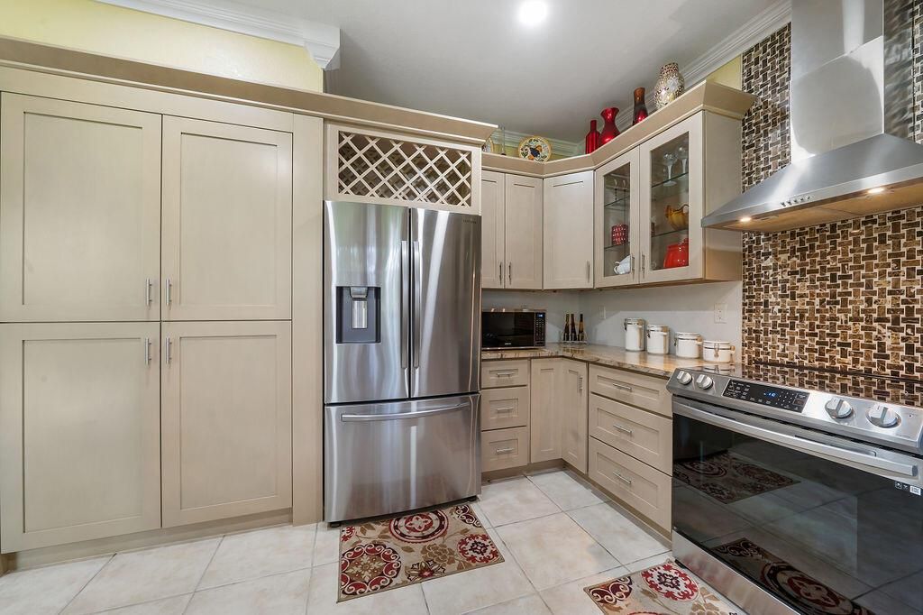 Photo of 858 Gazetta Way, West Palm Beach, FL 33413 (MLS # R10910967)