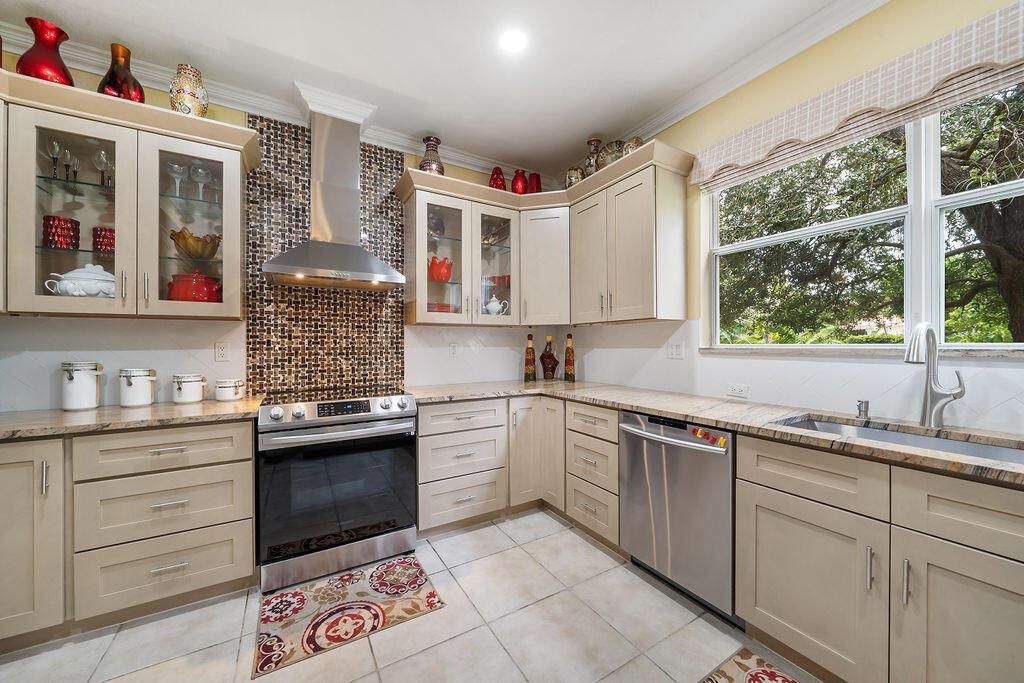 Photo of 858 Gazetta Way, West Palm Beach, FL 33413 (MLS # R10910967)