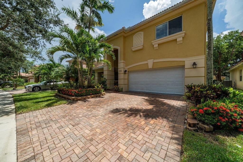 Photo of 858 Gazetta Way, West Palm Beach, FL 33413 (MLS # R10910967)