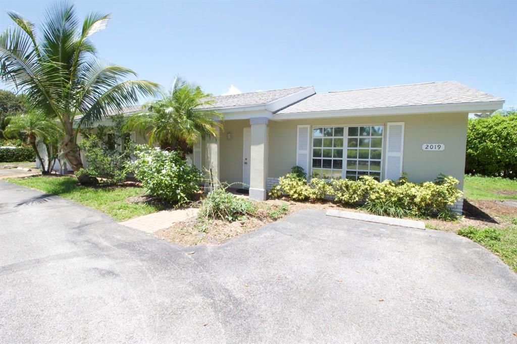 Photo of 2019 Joy Rene Lane, North Palm Beach, FL 33408 (MLS # R10717285)