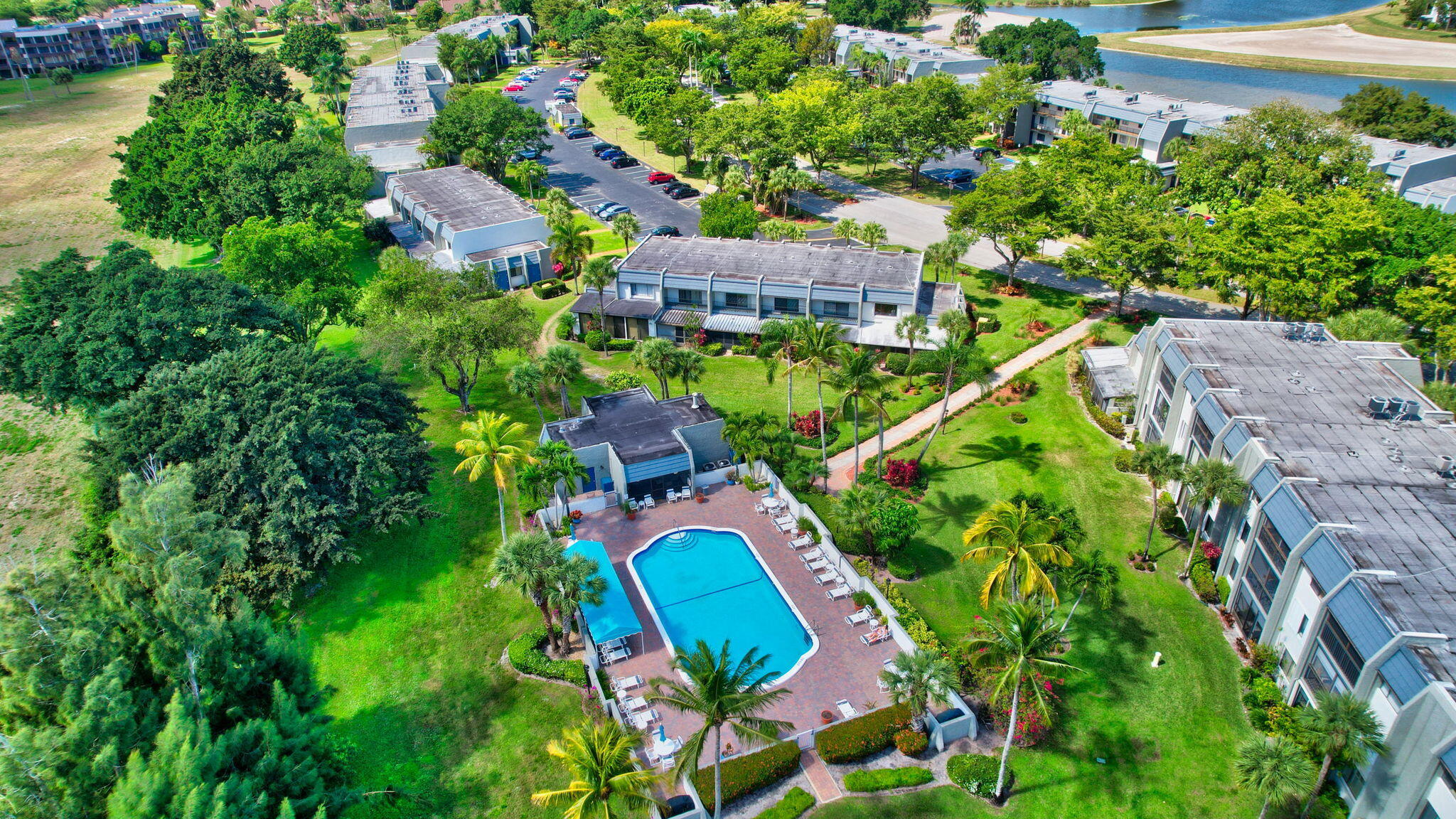 FOUNTAINS OF PALM BEACH CONDO 4 - Residential