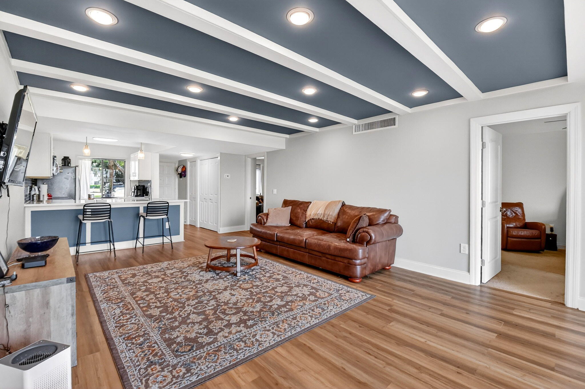 FOUNTAINS OF PALM BEACH CONDO 4 - Residential