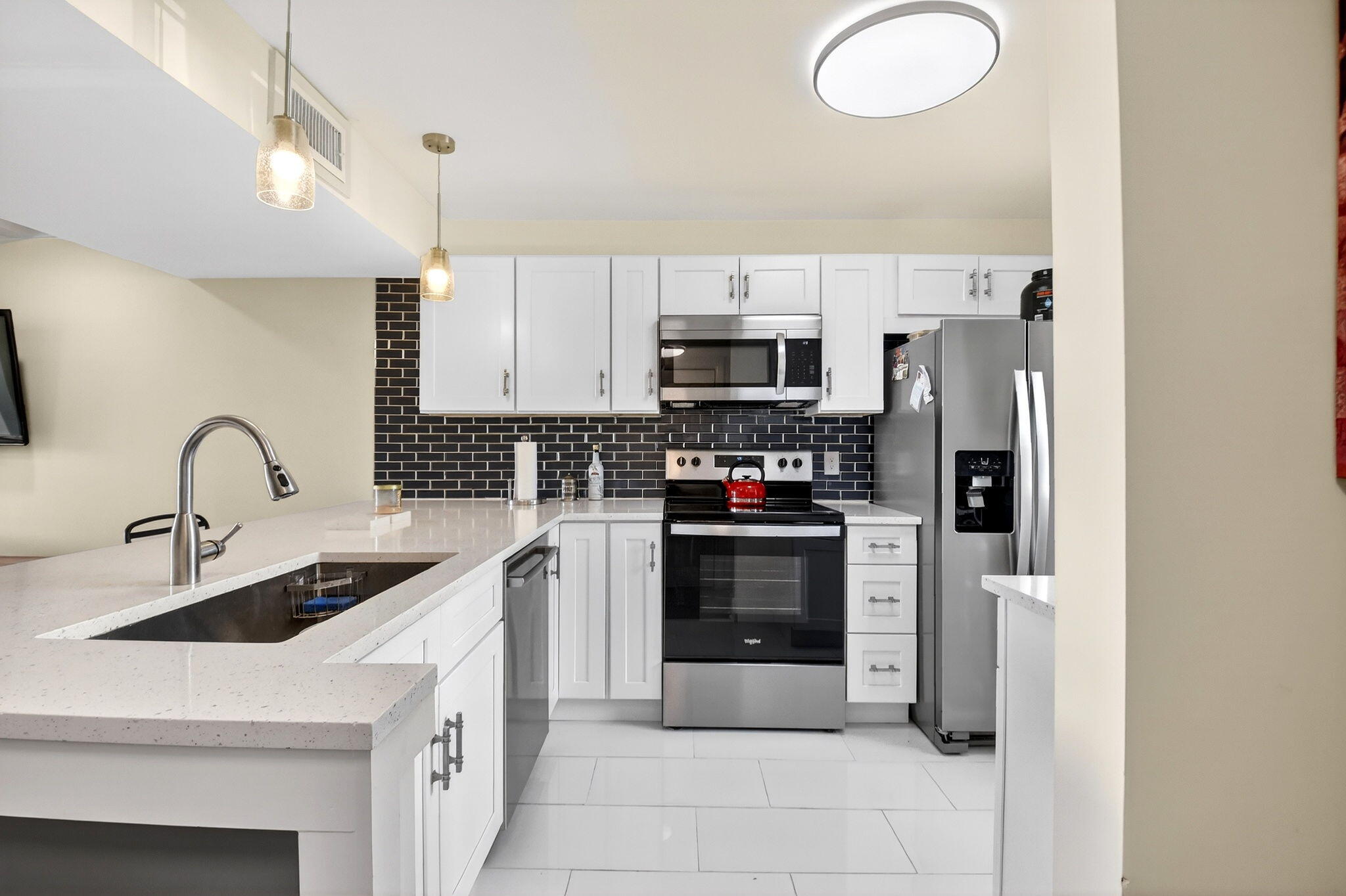 FOUNTAINS OF PALM BEACH CONDO 4 - Residential