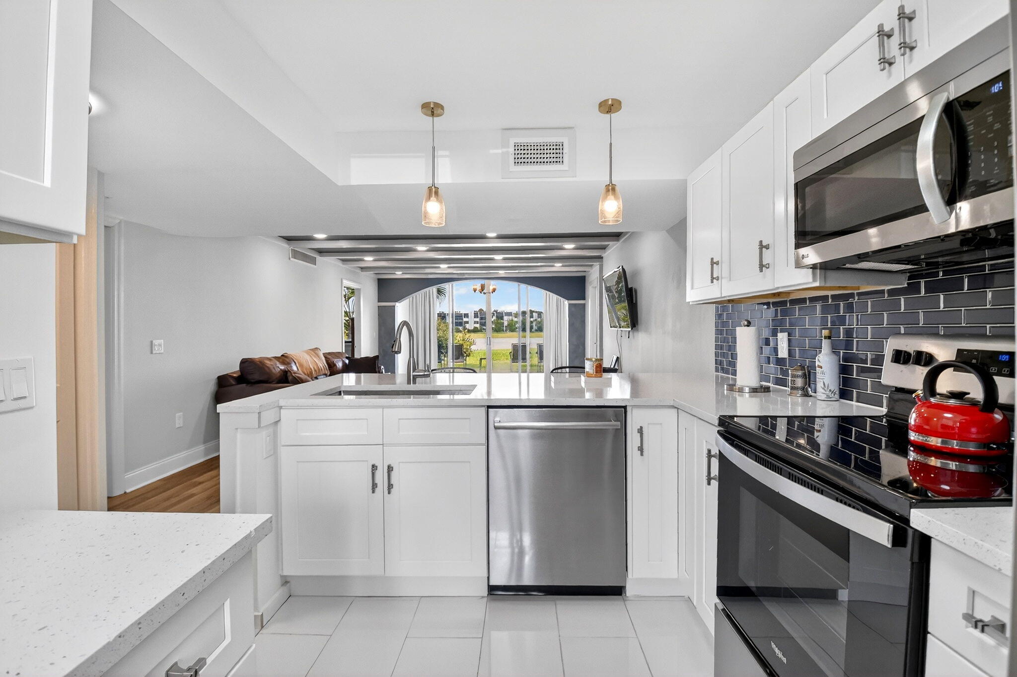 FOUNTAINS OF PALM BEACH CONDO 4 - Residential