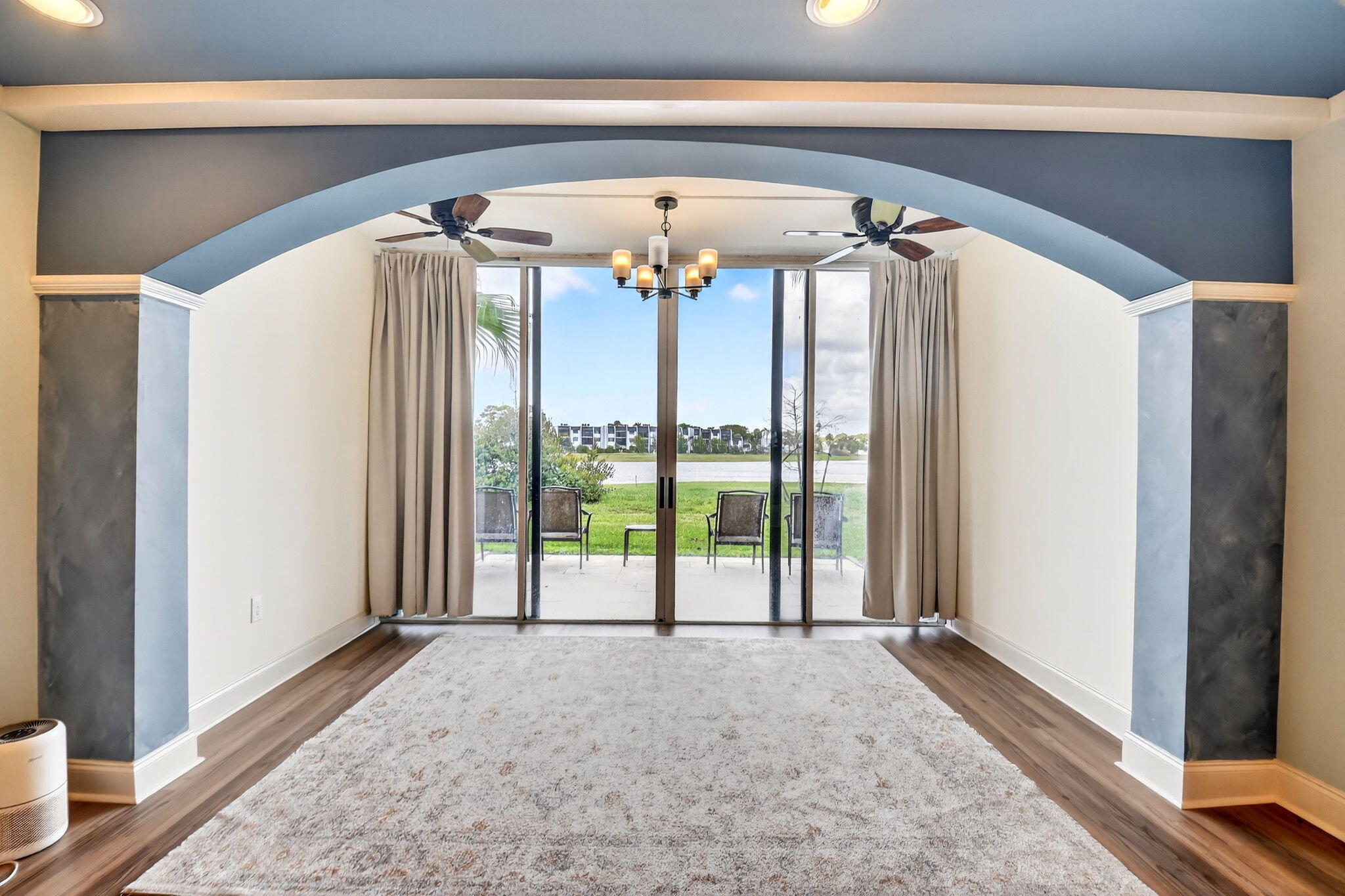 FOUNTAINS OF PALM BEACH CONDO 4 - Residential