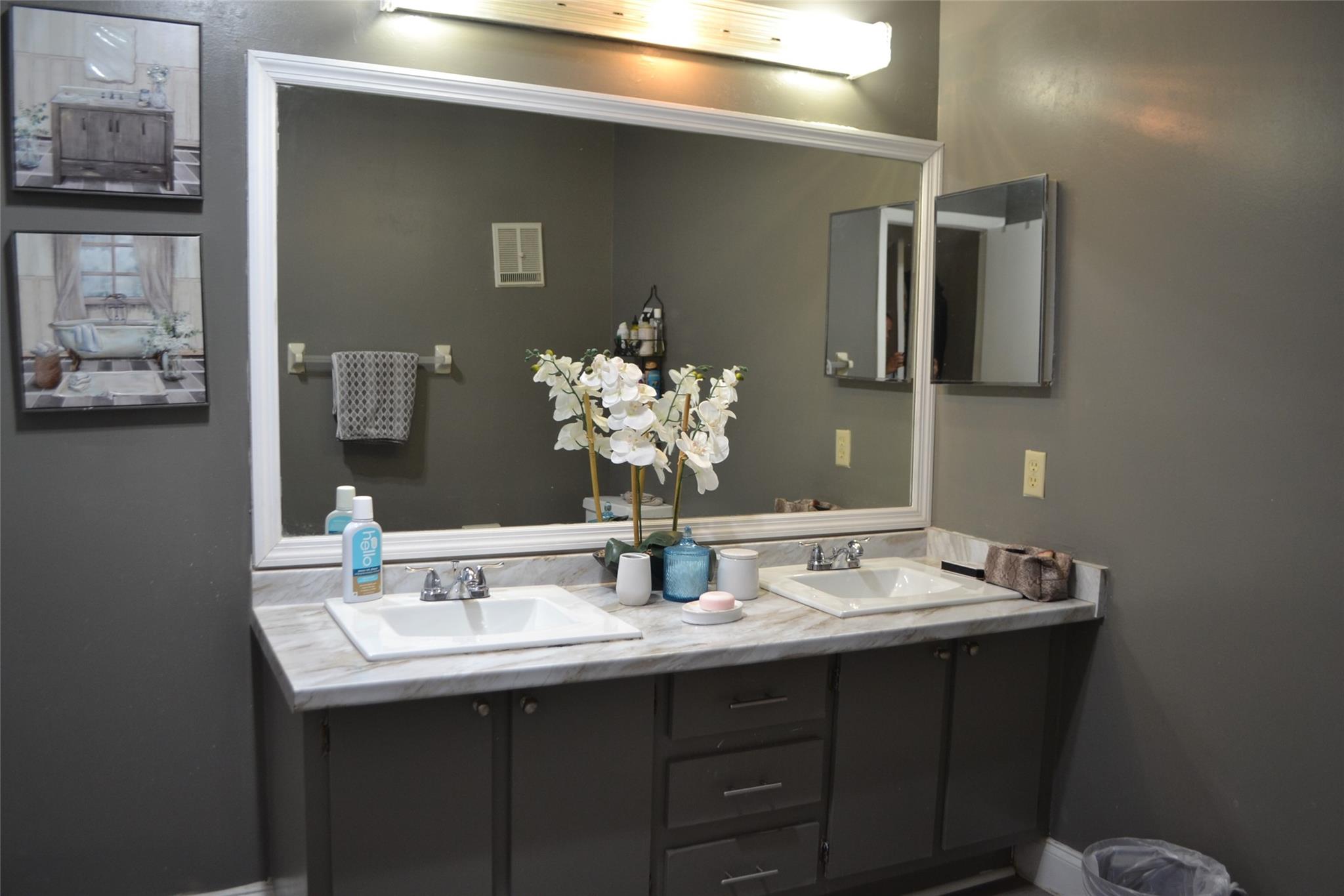 LA MIRAGE - Residential