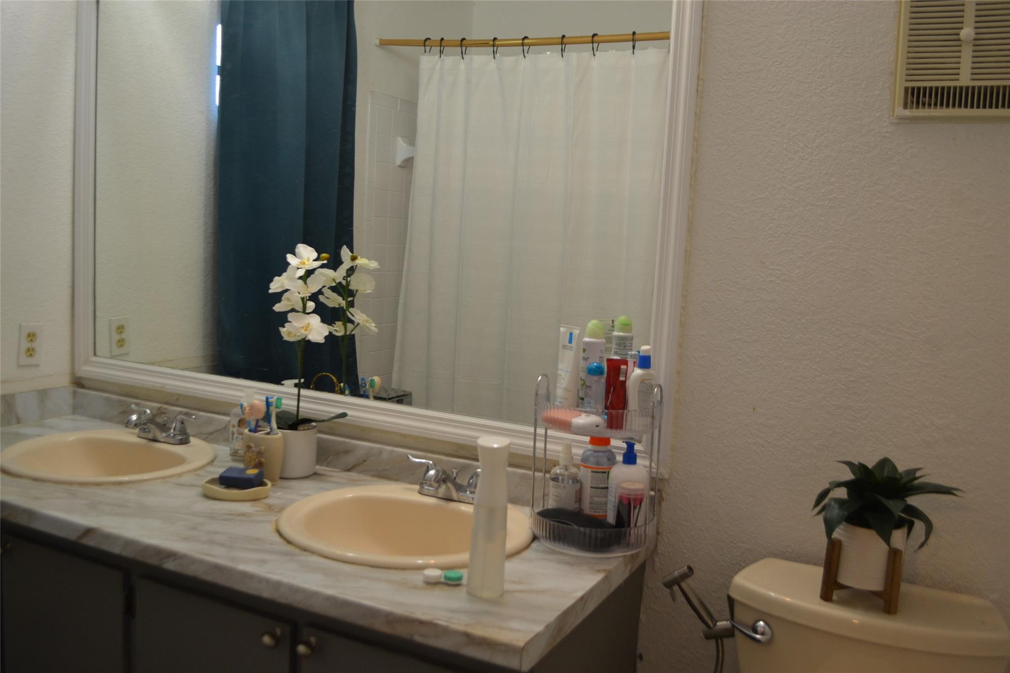 LA MIRAGE - Residential