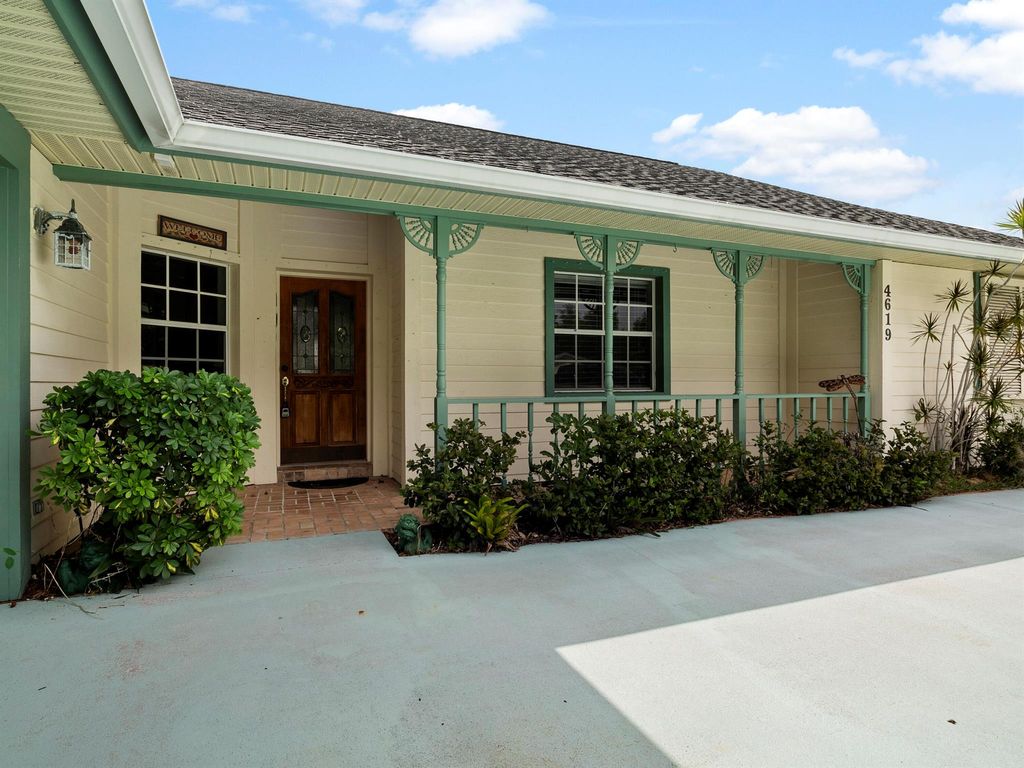 Photo of 4619 NW Gastonia Street, Port Saint Lucie, FL 34983 (MLS # R10912700)