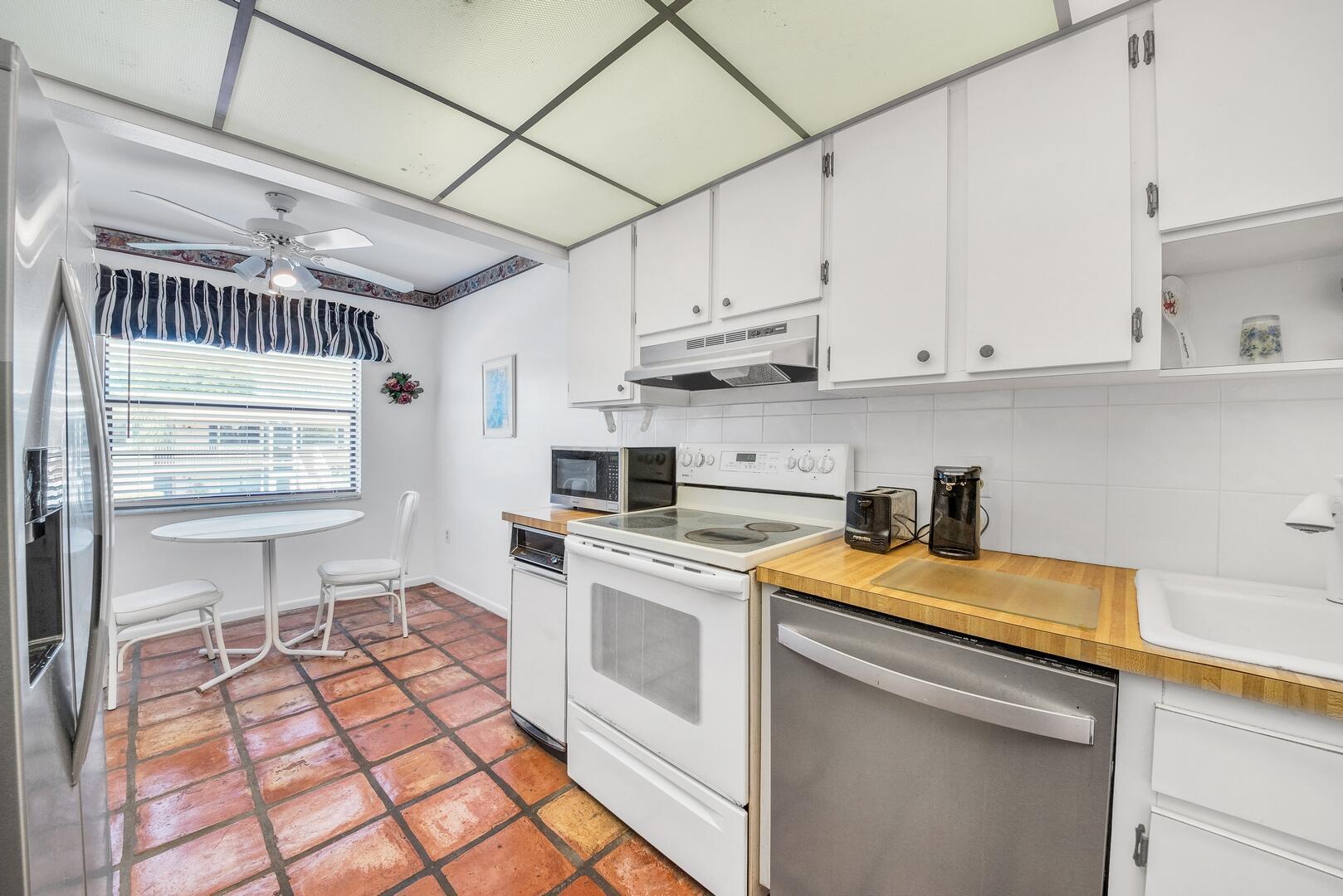 HUNTERS RUN - Residential