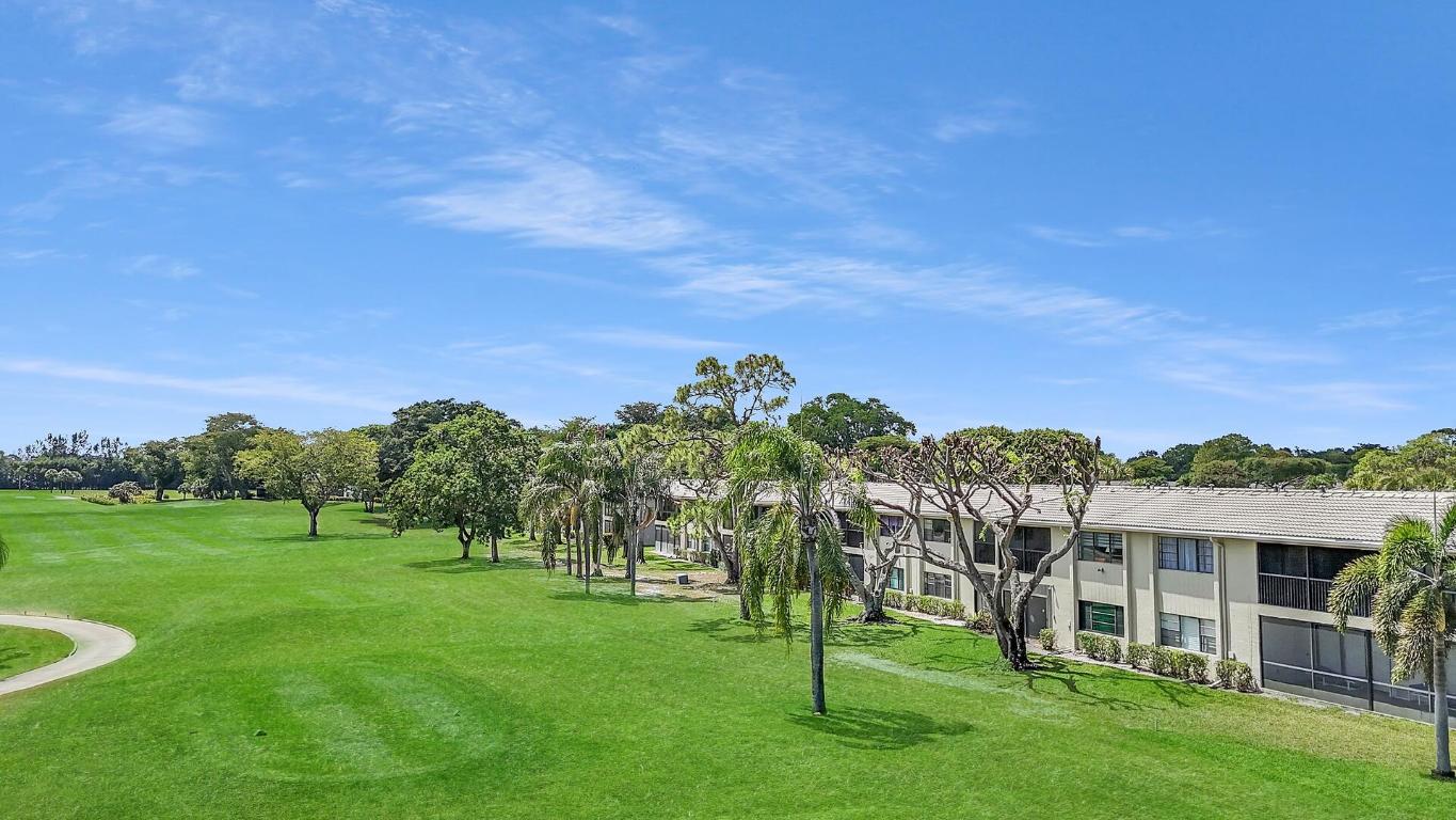 HUNTERS RUN - Residential