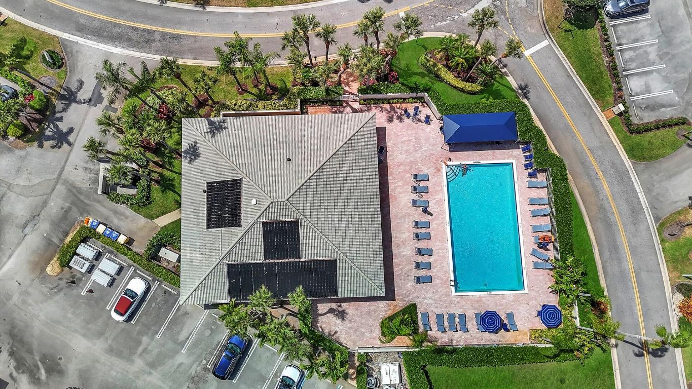 HUNTERS RUN - Residential