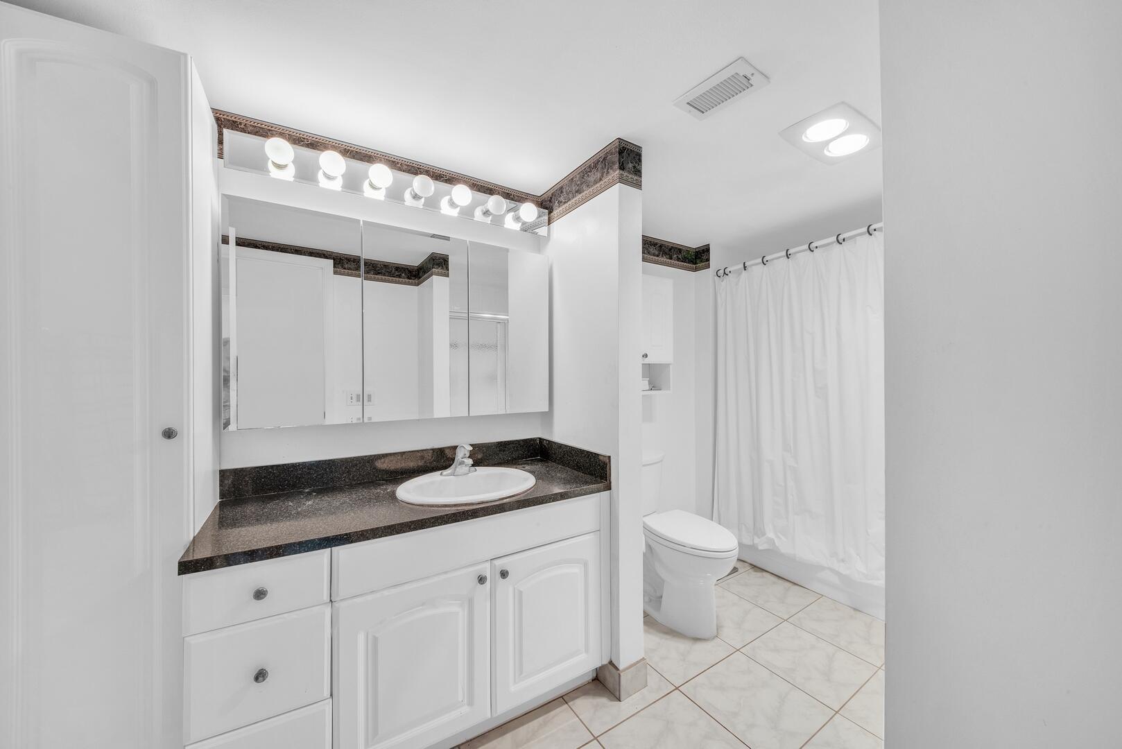HUNTERS RUN - Residential