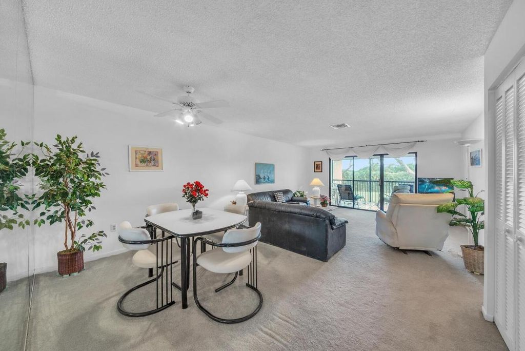 Photo of 36 Stratford Lane #F, Boynton Beach, FL 33436 (MLS # R11089127)