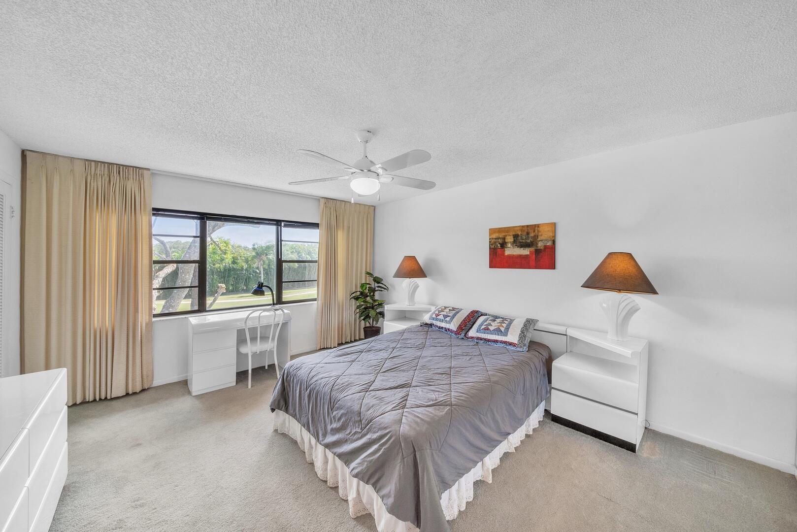 HUNTERS RUN - Residential