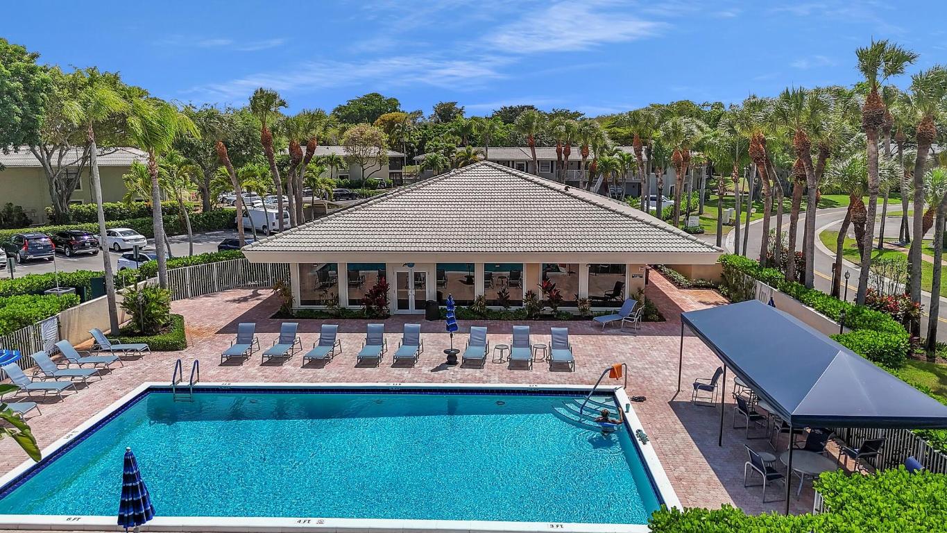 HUNTERS RUN - Residential