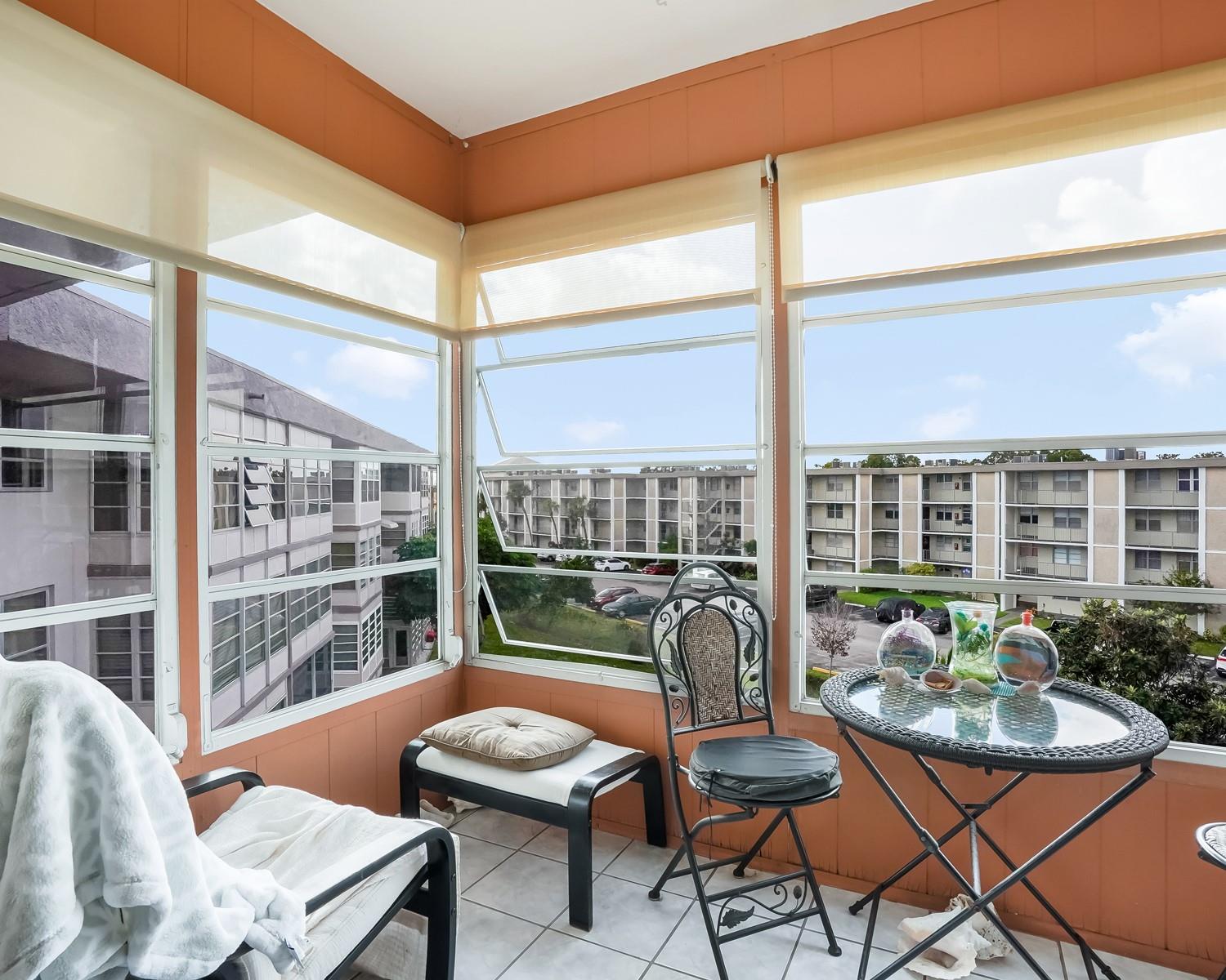 Lauderdale Oaks Condo 6 - Residential