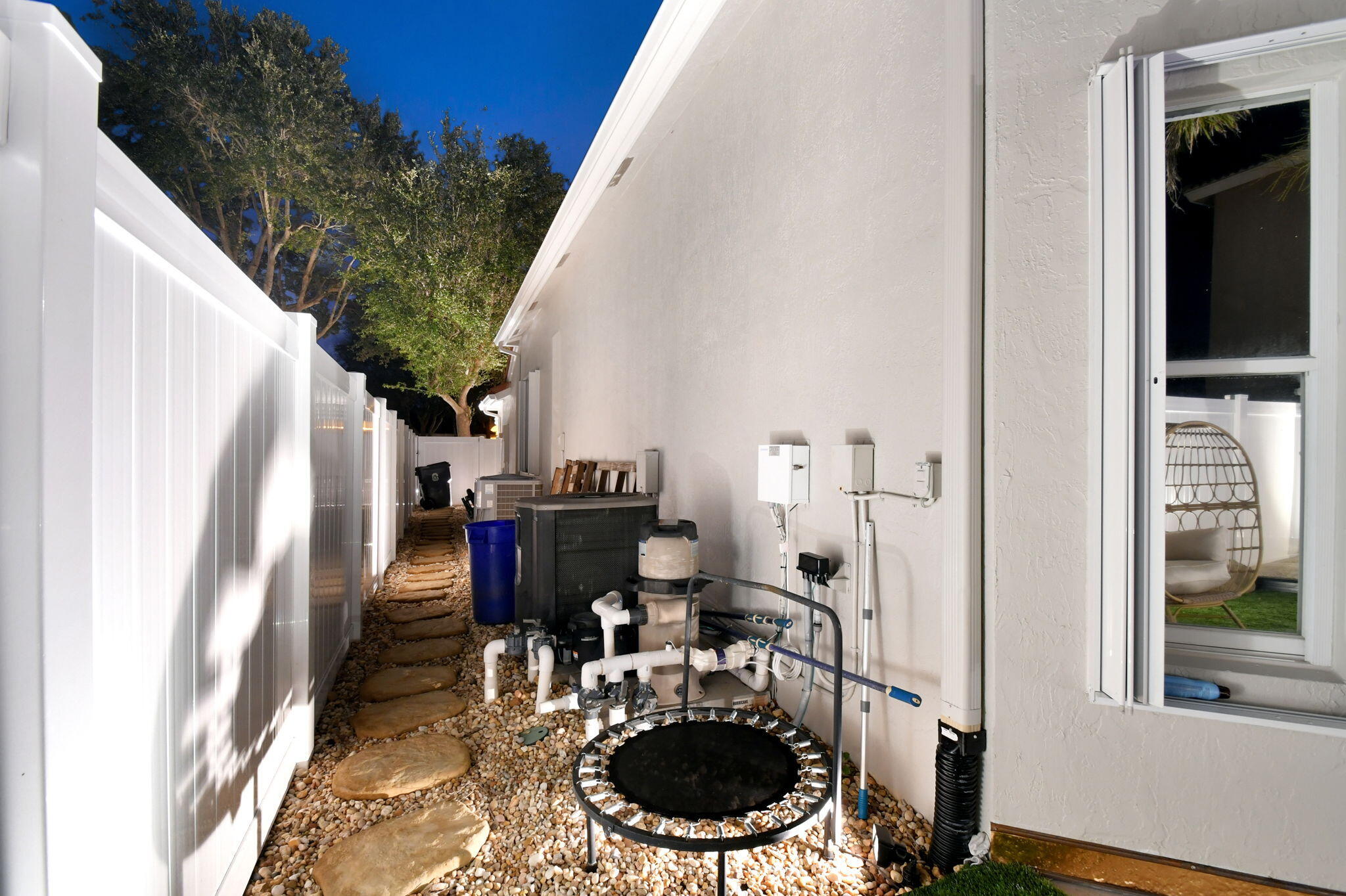 WINSTON TRAILS PAR 17 - Residential Lease