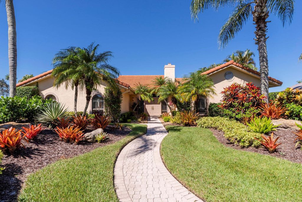 Photo of 4204 SW Gleneagle Circle, Palm City, FL 34990 (MLS # R10926878)