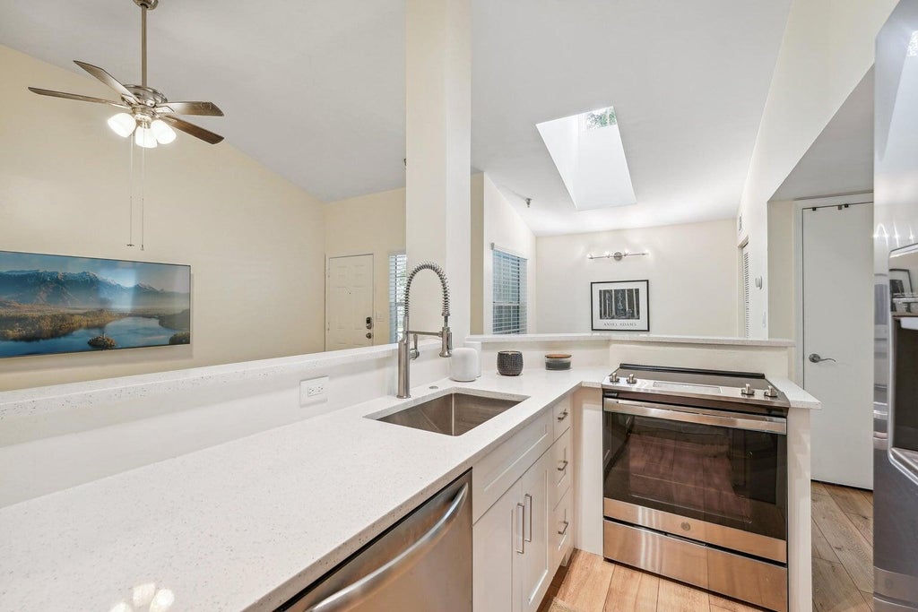 Photo of 1050 Crystal Way #L, Delray Beach, FL 33444 (MLS # B26016814)