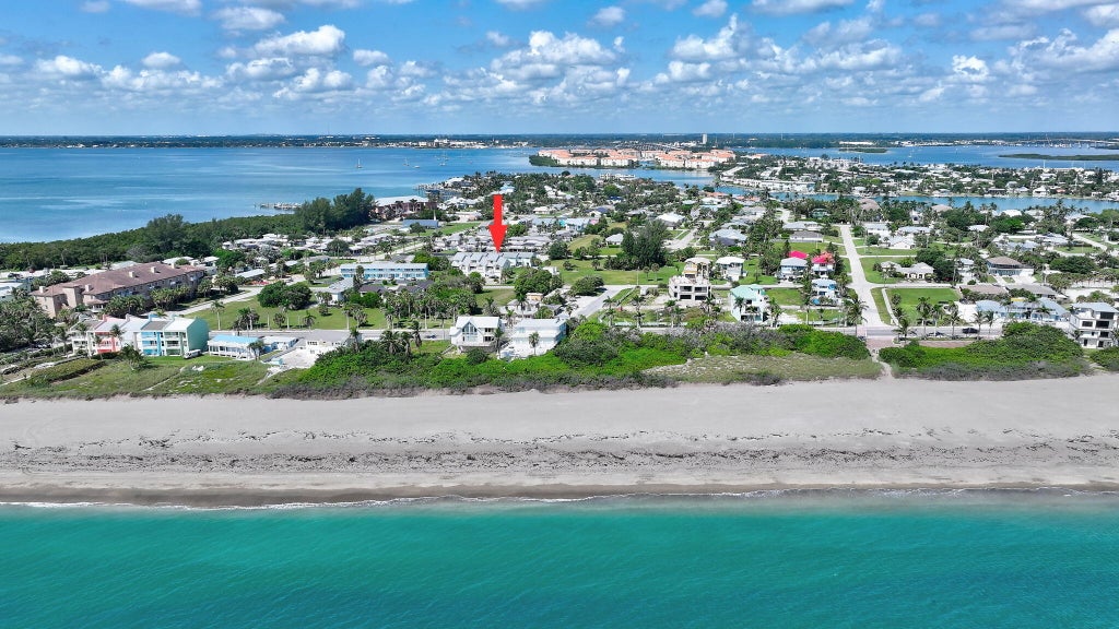 Photo of 651 HERNANDO Street, Fort Pierce, FL 34949 (MLS # B26066328)