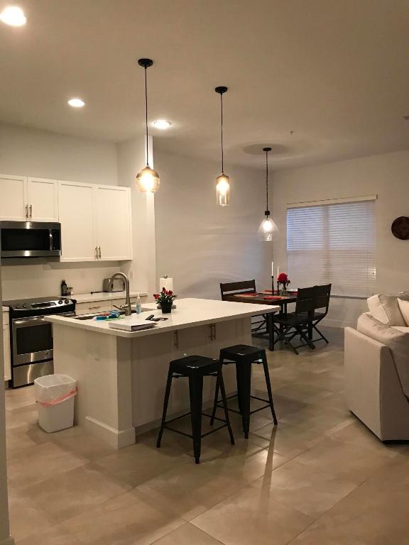 POINTE 100 CONDO - Residential Lease