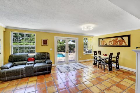 A home in Deerfield Beach