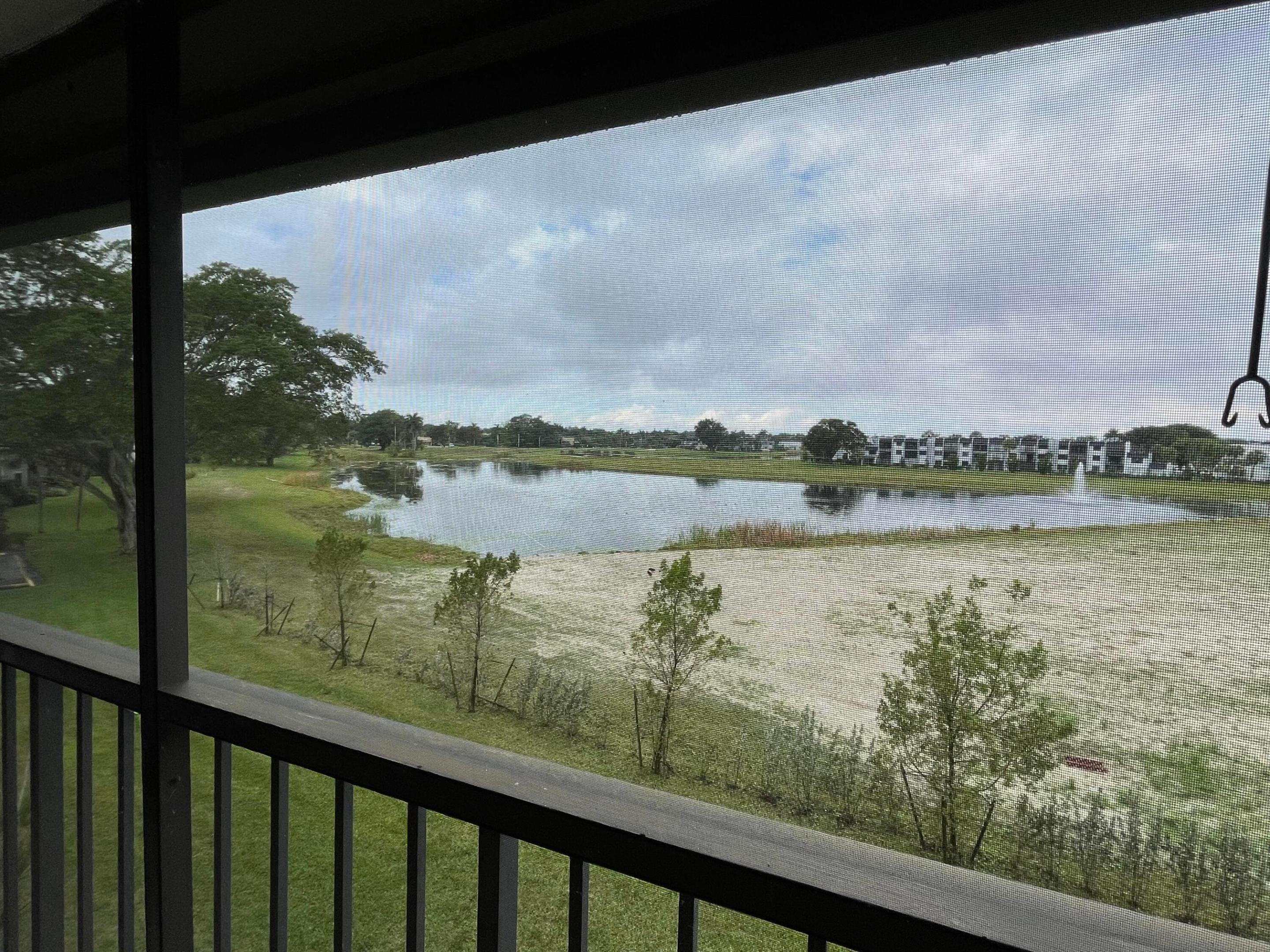 FOUNTAINS OF PALM BEACH CONDO 4 - Residential