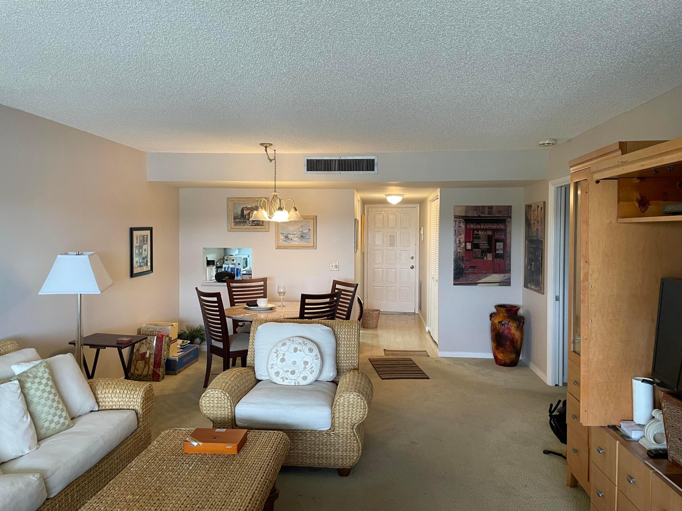 FOUNTAINS OF PALM BEACH CONDO 4 - Residential