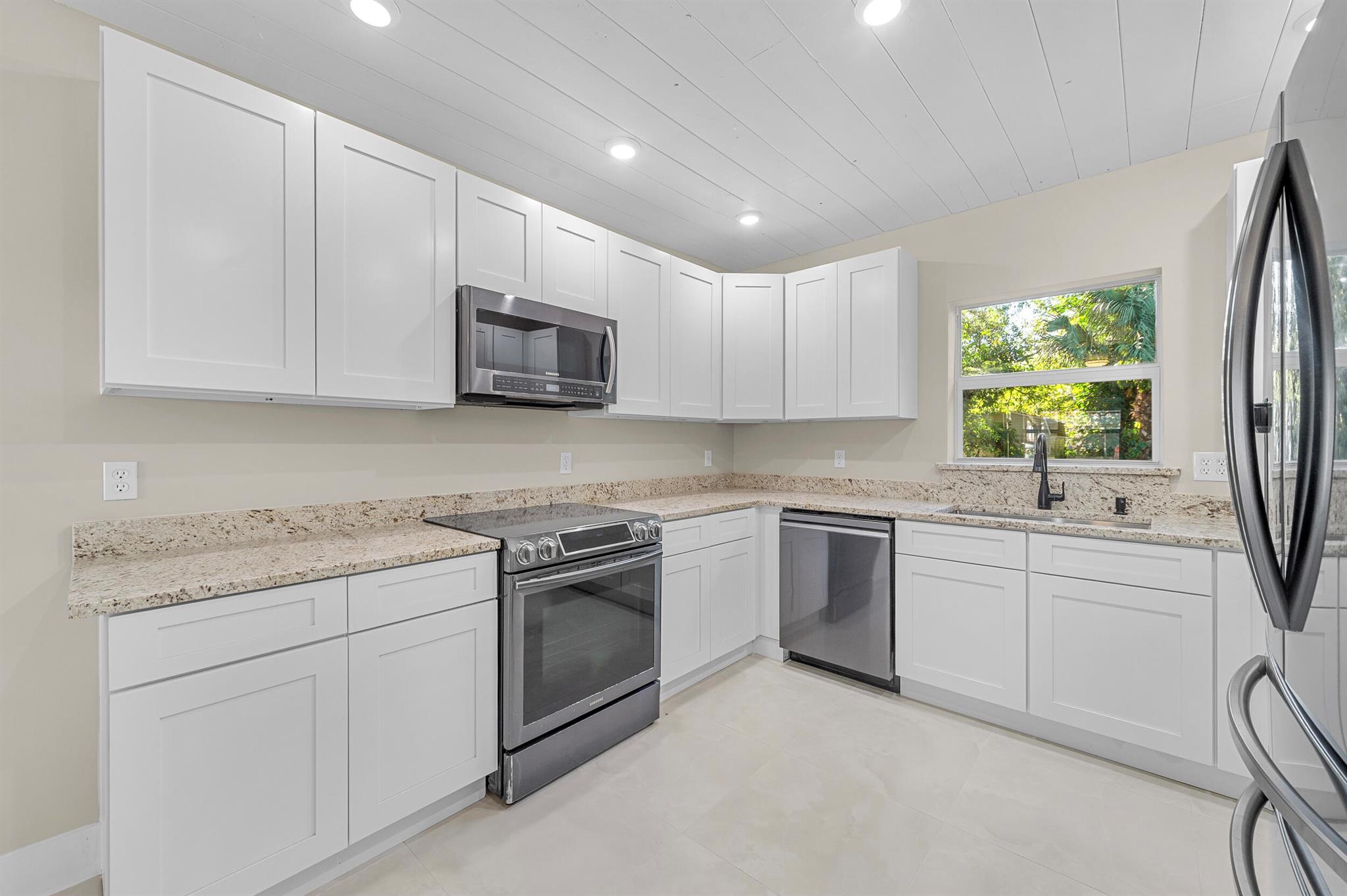 WESTWOOD MANOR SUBDIVISIO - Residential