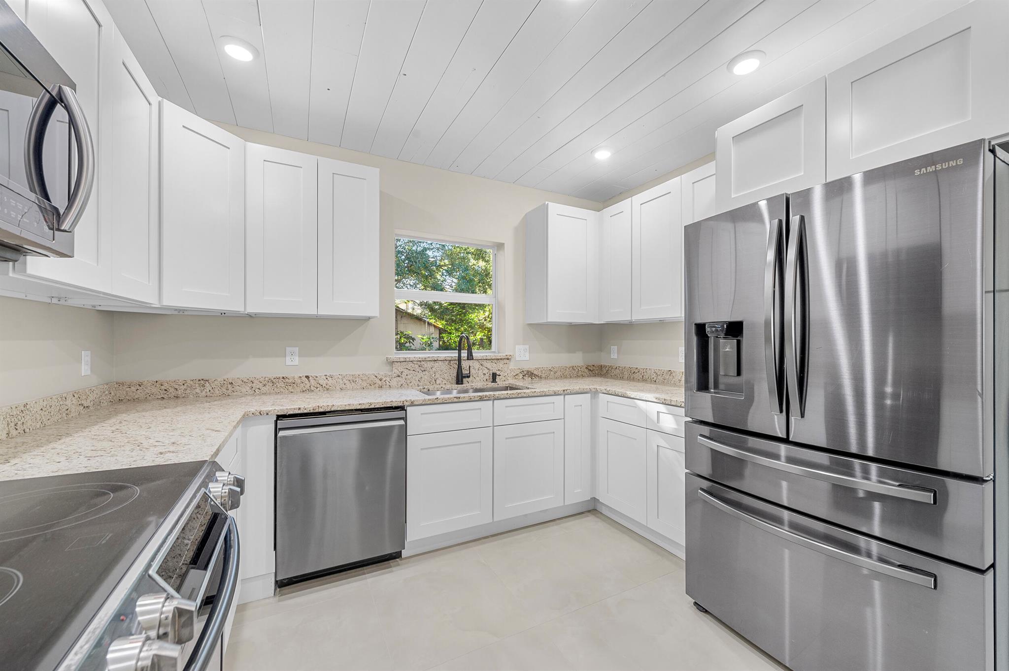 WESTWOOD MANOR SUBDIVISIO - Residential