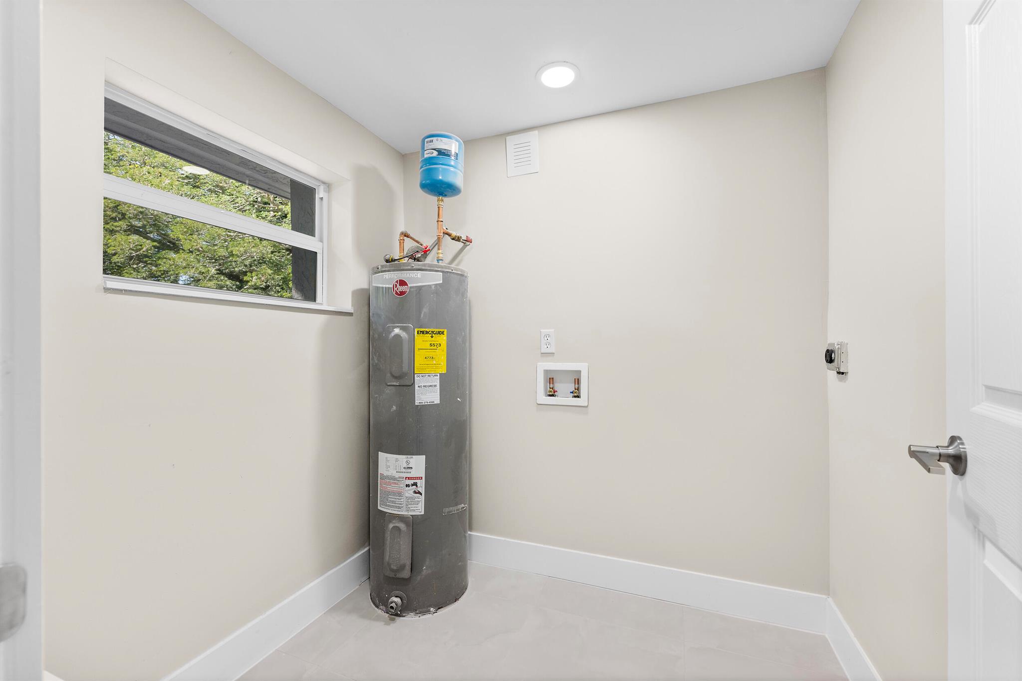 WESTWOOD MANOR SUBDIVISIO - Residential