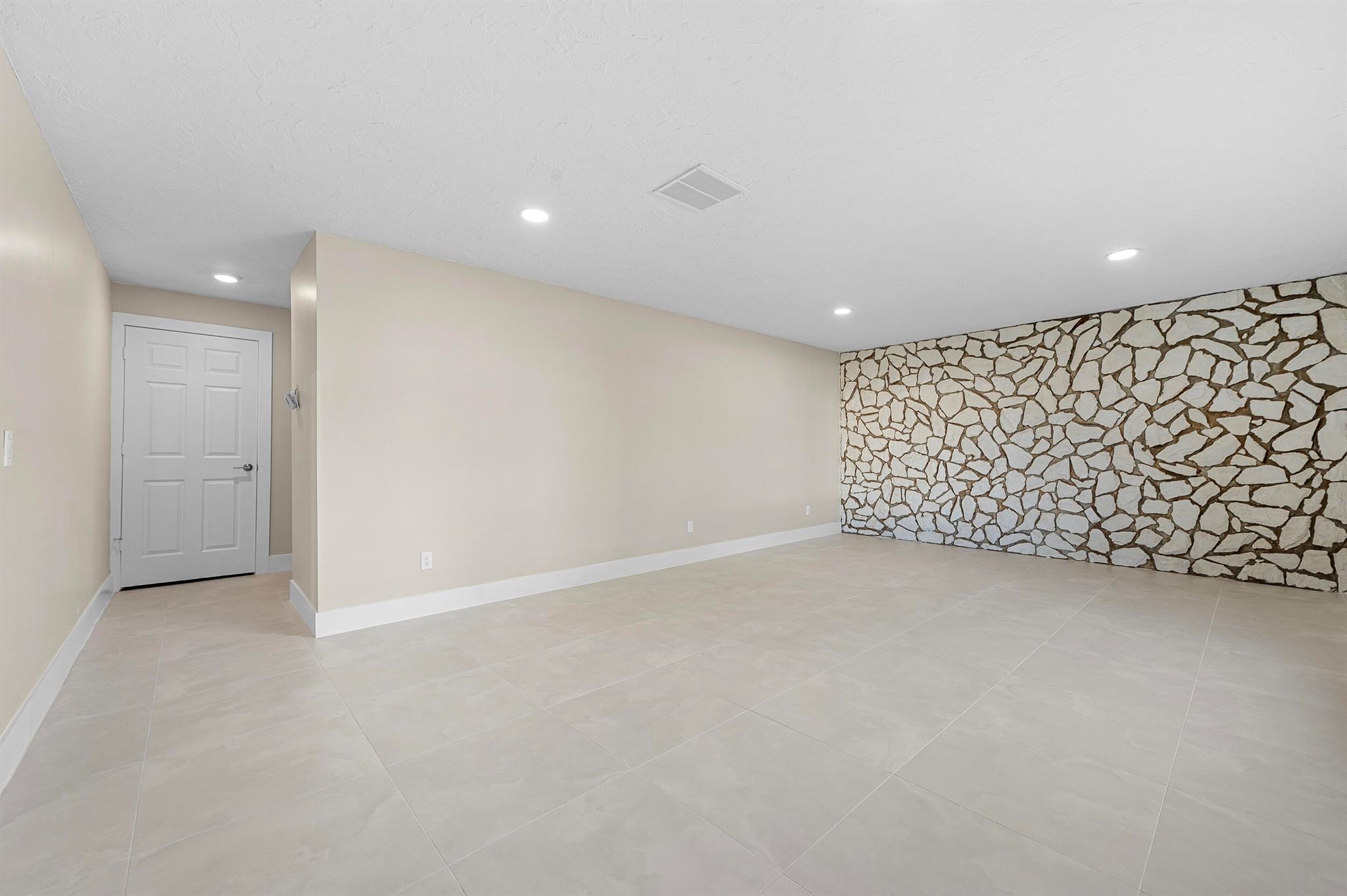 WESTWOOD MANOR SUBDIVISIO - Residential