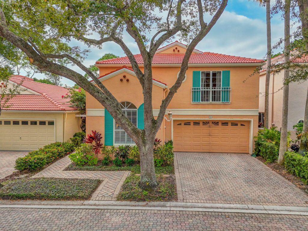 Photo of 14 Via Del Corso, Palm Beach Gardens, FL 33418 (MLS # R11138206)