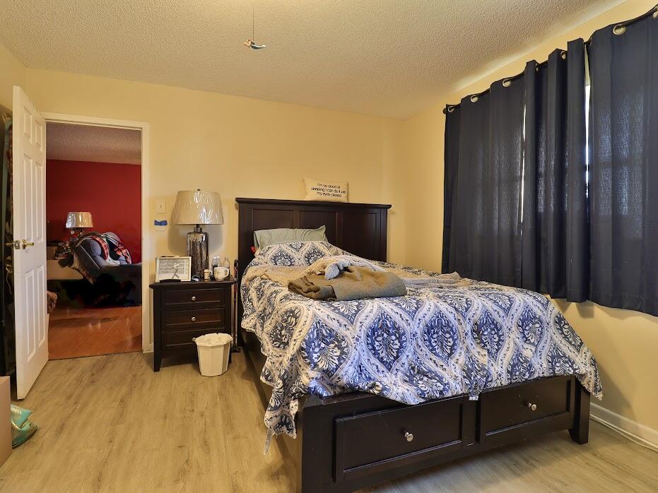 VILLAGES OF ORIOLE BONAIRE - Residential