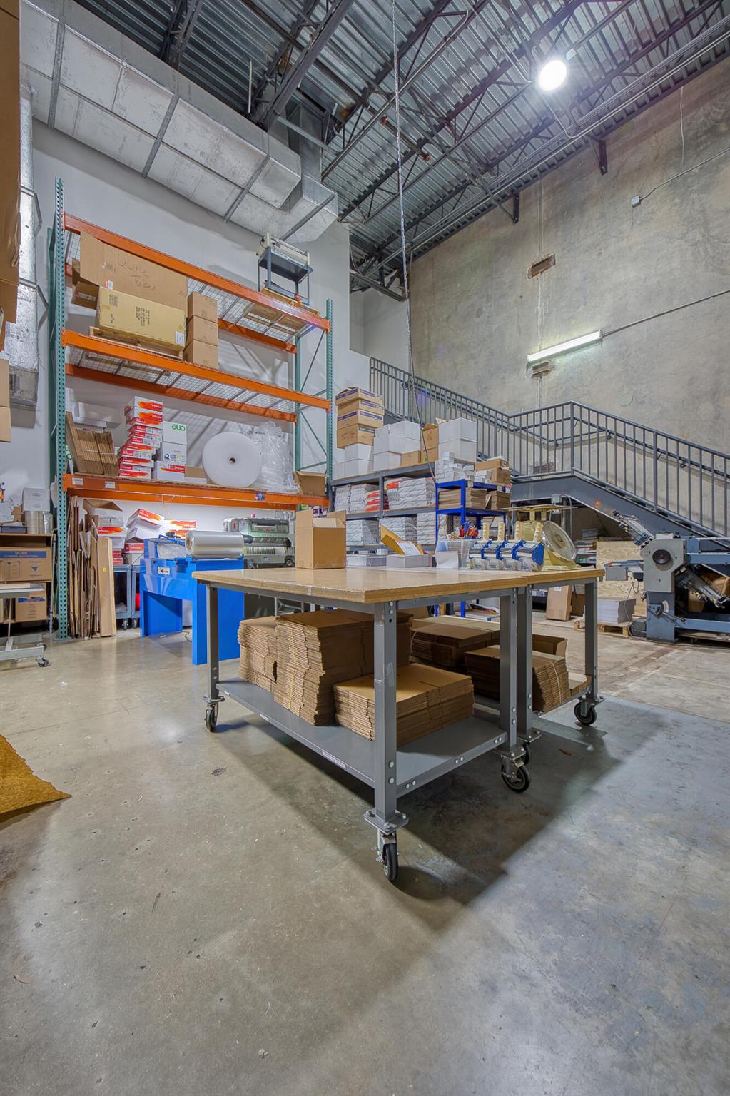 CONGRESS COMMERCE CENTER - Commercial Sale