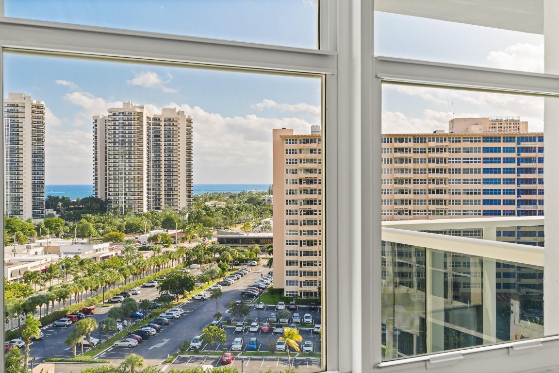 Coral Ridge Towers East - Residential
