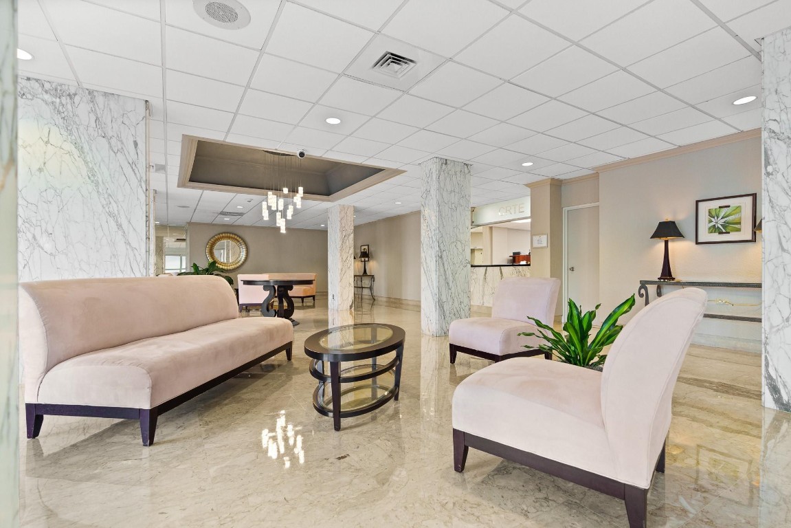 Coral Ridge Towers East - Residential