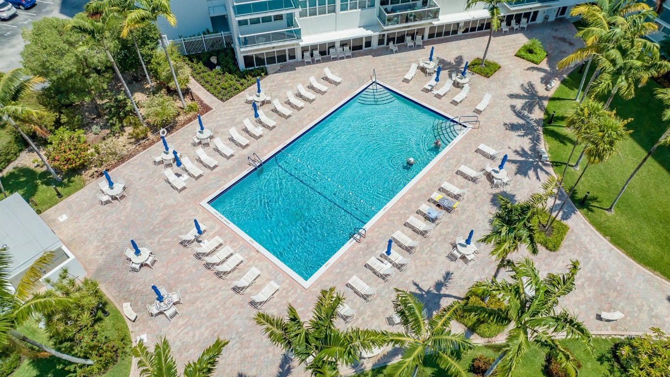 Coral Ridge Towers East - Residential