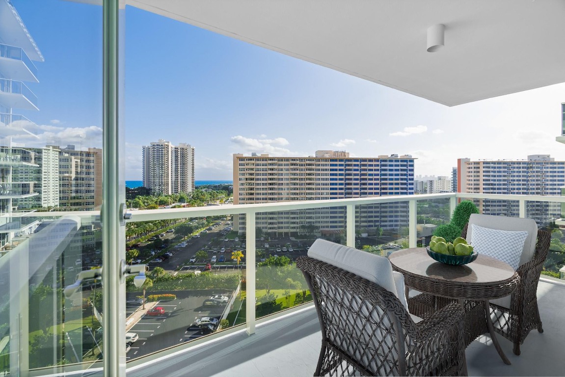 Coral Ridge Towers East - Residential