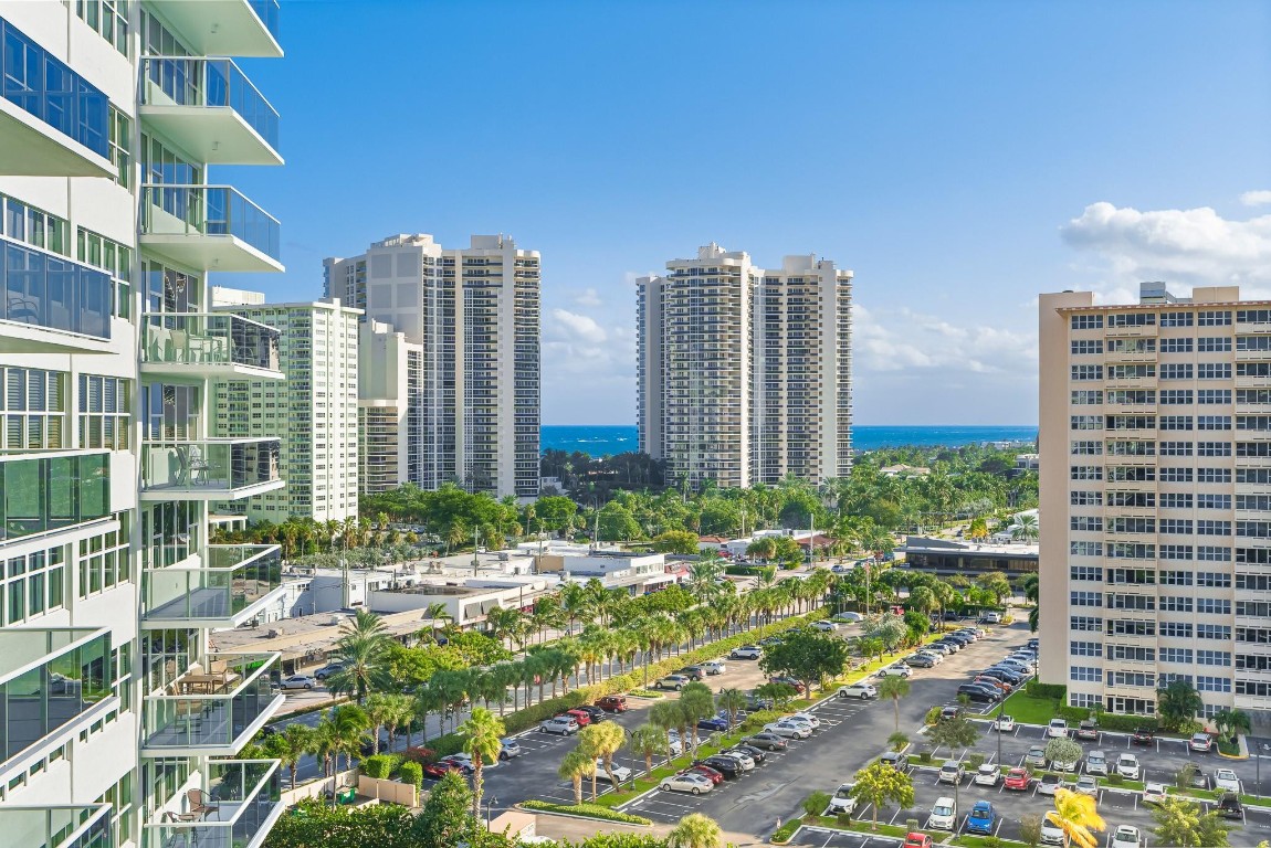 Coral Ridge Towers East - Residential