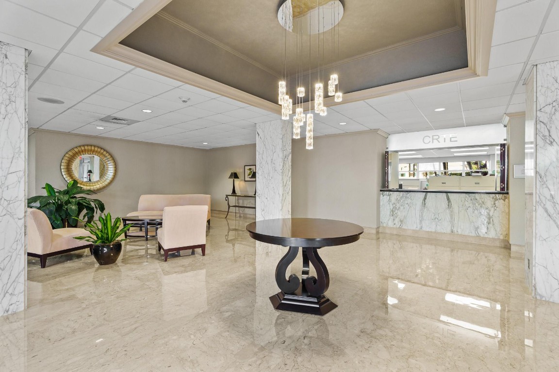 Coral Ridge Towers East - Residential