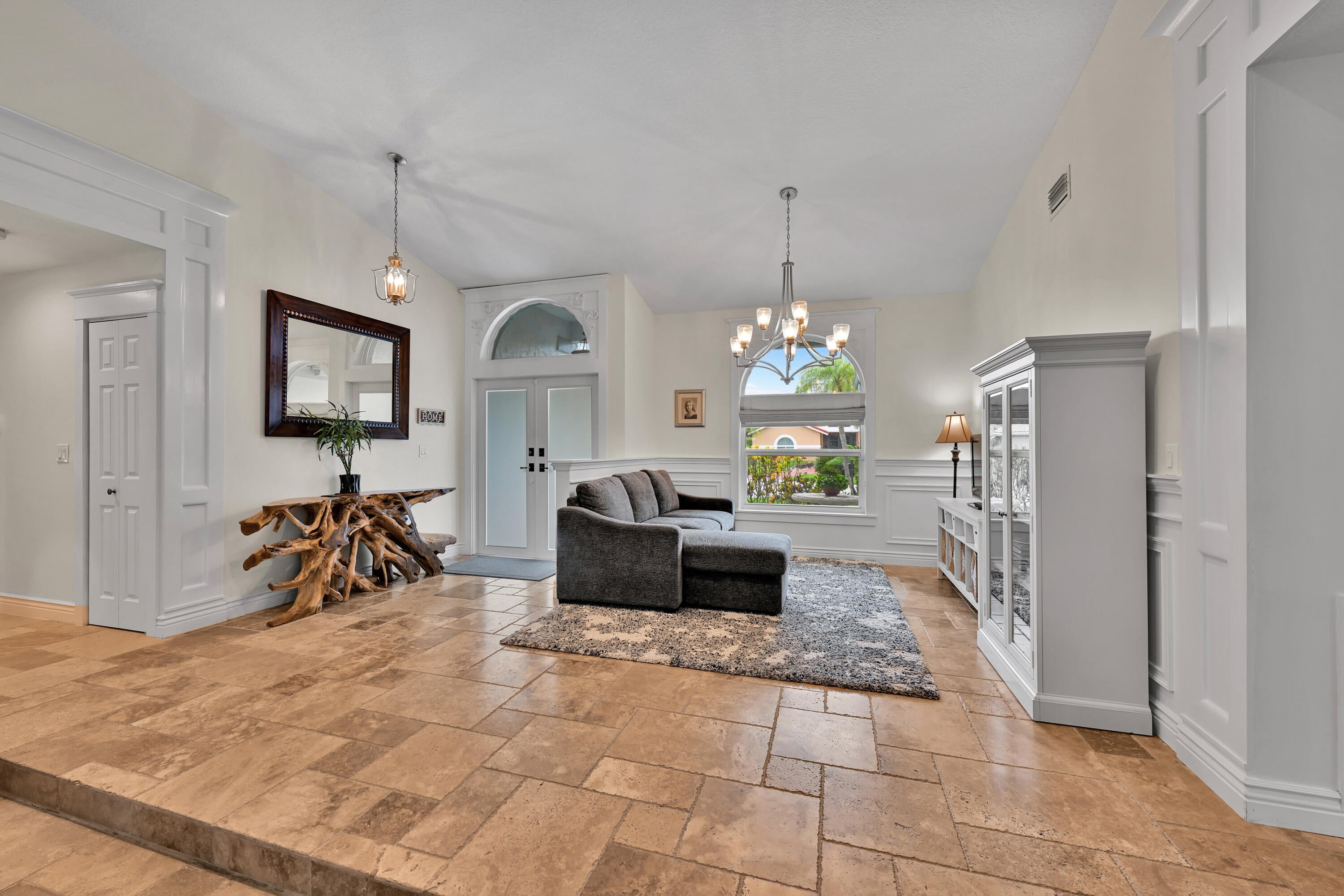 2100 Oakmont Terrace