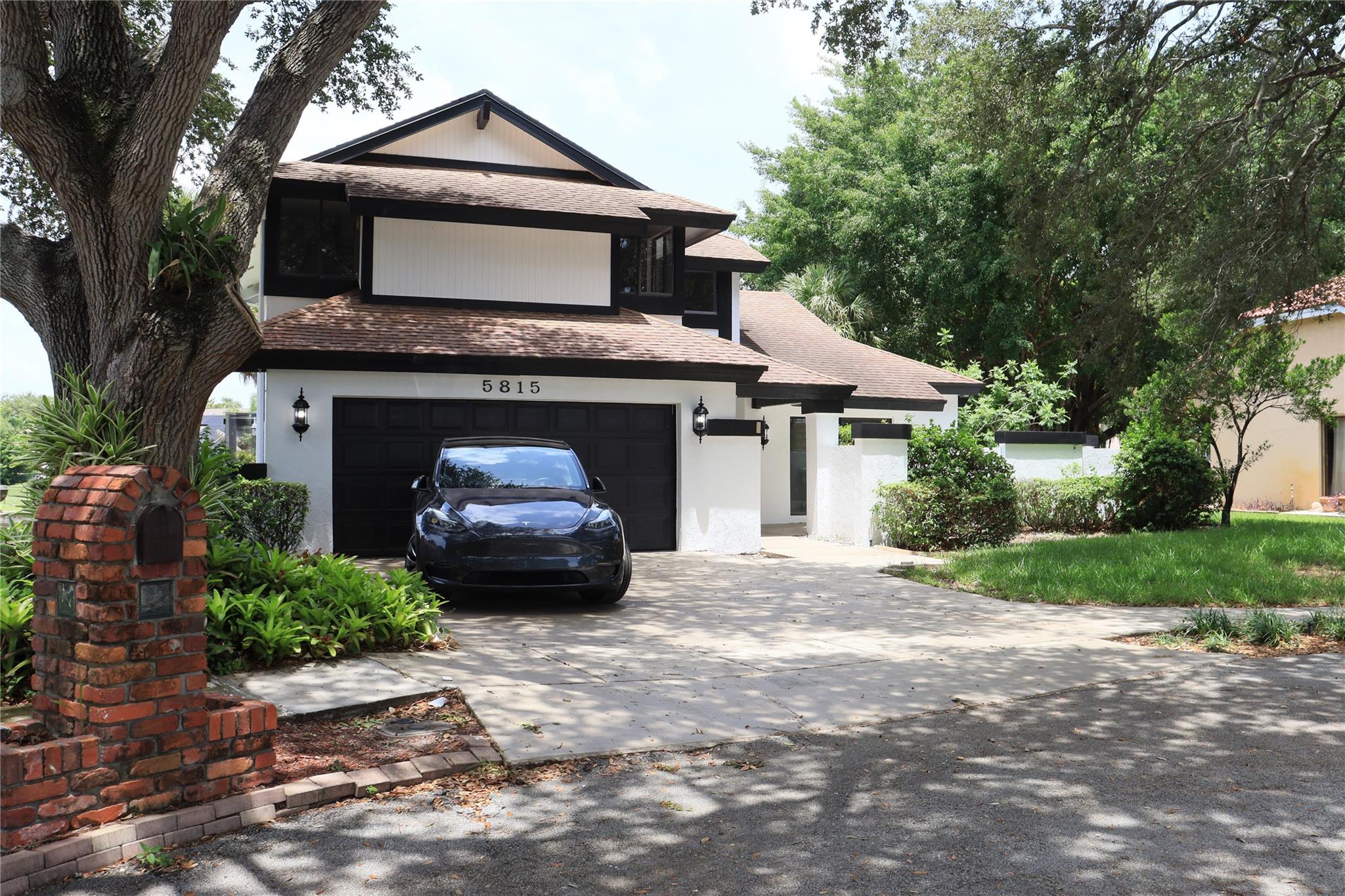 5815 SW 87th Ave