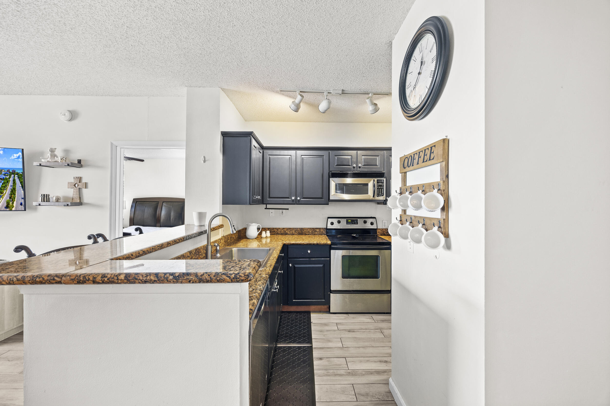 ST ANDREWS AT POLO CLUB CONDO - Residential
