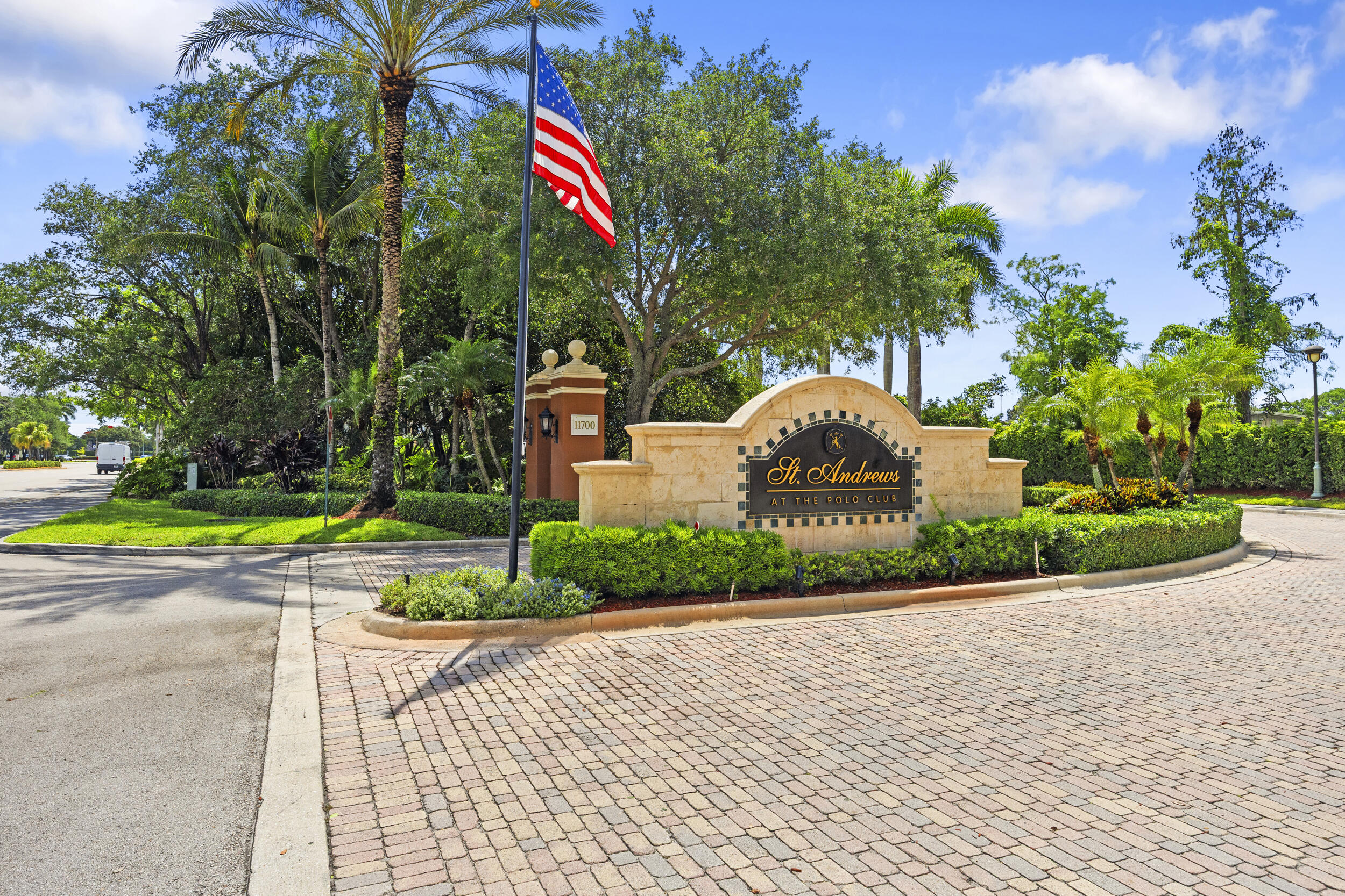 ST ANDREWS AT POLO CLUB CONDO - Residential